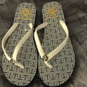 Tory Burch Flip Flops Brand New Blue & White
